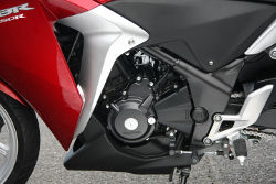 HONDA CBR250R