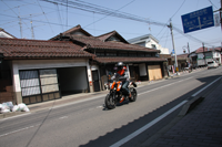 ９時半には会津若松の街に。いたるところに旧い街並みが残っていた。