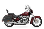 FLSTSE3 CVO Softail Convertible。3,100,000円。クロームウェルデッド1.25インチミニエイプハンドルバー、クイックデタッチャブルウインドシールド、レザーシート＆サドルバッグ、キーレスイグニッションwithブラックリットメダリオンなどを装備。