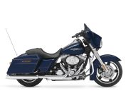 FLHX103 Street Glide。2,692,000円。