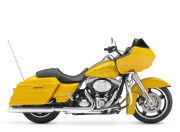 FLTRX130 Road Glide Custom。2,692,000円。