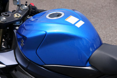 SUZUKI GSX-R750