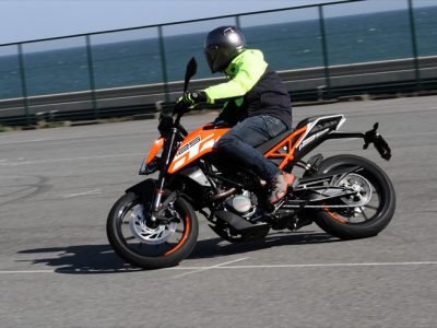 KTM 125 DUKE 試乗