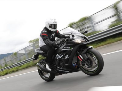 Kawasaki Ninja ZX-10RR 試乗 『究極のスーパースポーツは 究極のライダーフレンドリー』