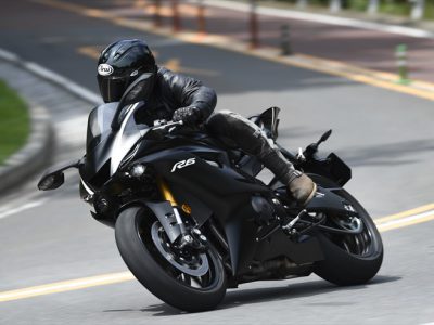 YAMAHA YZF-R6 試乗 『コーナーを走り抜ける悦びに浸ることができる。』