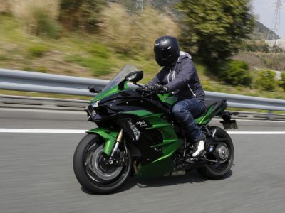 Kawasaki Ninja H2 SX試乗 『どうかしてるよ、この加速。 新旧、両方の意味で ホントにヤバい、エッチツー！』