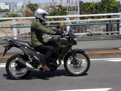 KAWASAKI VERSYS-X 250試乗 『オンロード性能、オフロード性能、 どちらにも偏っていないバランスの良さが大きく光る』