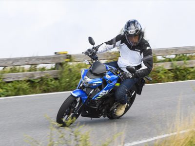 SUZUKI GSX-S 125 ABS 攻めてるな、この125。 走りで魅了するステキな小悪魔。