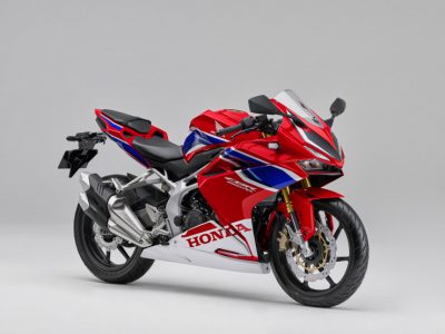 フルカウル250スポーツ、CBR250RRのカラーリングを変更して発売