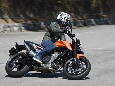 KTM 790 DUKE 『KTMの新たなチャレンジ、799ccコンパクトパラツインエンジンに試乗する』