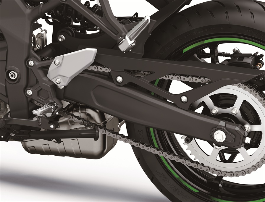 国内唯一、250cc4気筒エンジンのNinja ZX-25R。 胸のすくような