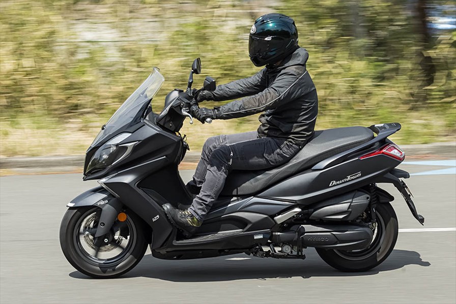 大きいことが 大きなメリットだ。』KYMCO Downtown 125i ABS - WEB Mr.Bike