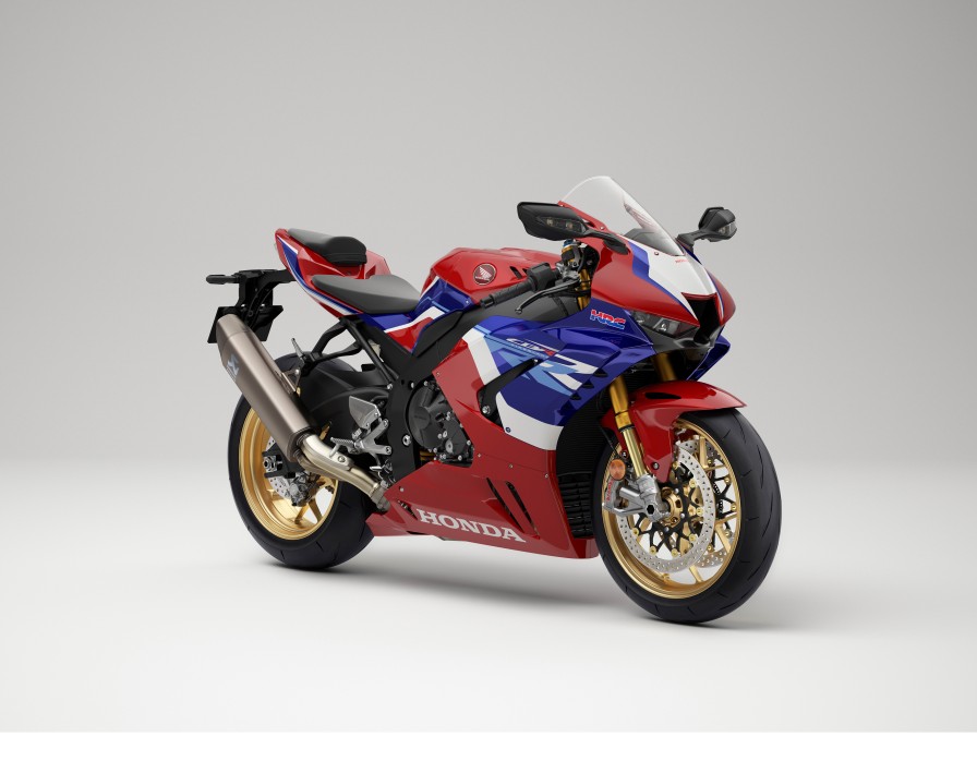 SC82 CBR1000RR-R　　　　　　　　　　　　　　　　　 PGM-FI