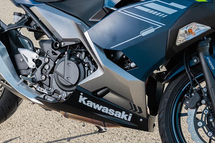 解放された「400ccクラス」はどうなるのか Kawasaki Ninja 400 - WEB